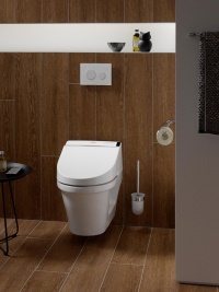 Neu im Sortiment hat TOTO das WASHLET CF. Ein WASHLET, das auf die CF-Keramik von TOTO passt und auf viele Keramiken anderer Hersteller. 