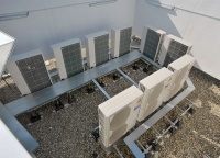 Leistung auf Abruf: Durch Kaskadierung lässt sich die Leistung von Ecodan Wärmepumpen auf bis zu 138 kW steigern.