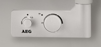 Die präzise und bedarfsgerechte Temperatur-regelung erfolgt über den elektronischen Temperaturregler – er ist Bestandteil jedes AEG Badheizgeräts.
