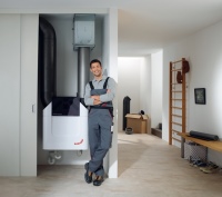 Gewusst wie: Gut geschult lassen sich auch modernste Komfort-Lüftungssysteme wie Zehnder ComfoAir Q souverän, zeit¬effizient und zur vollsten Kundenzufriedenheit installieren – auch eine Smart Home Einbindung ist dann kein Hexenwerk!