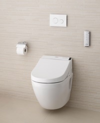 Auch das WASHLET GL 2.0, hier auf einer WC-Keramik aus der NC-Serie, verfügt jetzt über einen integrierten Trockner. 