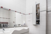 Die Trinkwasserstation ermöglicht eine hygienische und energieeffiziente Trinkwasserversorgung, weshalb sie in den 14 Wohnungen und auch in der Kindertagesstätte zum Einsatz kam. <br />
