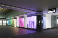 Die Gallery TOTO im Wartebereich<br />des neuen Terminal 2 auf dem Narita Airport in Tokio bietet einen außergewöhnlichen Erlebnisraum für TOTO-Sanitärprodukte. Bilder TOTO