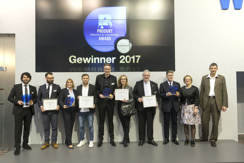Die glücklichen Gewinner des Produkt-Award „Badkomfort...