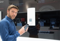 Ein Highlight auf dem Stiebel-Eltron-Stand: Der neue DHE-Connect – noch smarter mit Bluetooth und WLAN-App.<br />Bild: Messe Frankfurt Exhibition GmbH