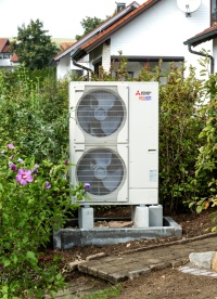 Die Ecodan Luft/Wasser-Wärmepumpe erreicht dank der Zubadan Technologie auch bei Außentemperaturen bis zu -15 °C noch 100 Prozent Heizleistung.