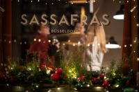 Die Sassafras-Bar bietet ihren Gästen unbeschwerten Genuss zum Feierabend, der sie auf einen schönen Abend einstimmt.