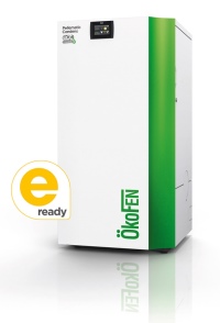 Die ÖkoFEN Pellematic Condens kann durch ein eReady-Paket zur Strom erzeugenden Heizung aufgerüstet werden.<br />Zudem überzeugt sie durch die flexible Condens-Brennwerttechnik unabhängig der Rücklauftemperaturen und ihrer besonders kompakten Bauweise mit einer Stellfläche von nur ca. 70 x 70 cm.<br />Bilder: ÖkoFen