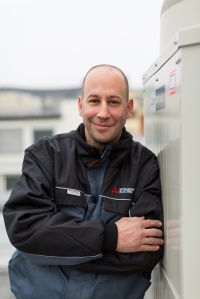 Gordon Gonsior empfiehlt seinen Kunden den R22-Tausch mit der Replace-Technologie von Mitsubishi Electric. Bilder: Mitsubishi  Electric