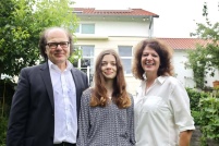 Solarthermie im Praxistest. Familie Kucharzik freut.......
