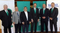 Freuen sich auf die kommende Zusammenarbeit: Tim Ruppert (President Wilo USA), Dave Wilkerson (Vice President & General Manager Scot Pump), Jeff Plaster (Vice President & General Manager Weil Pump Company, Inc.), Eric Lachambre (COO WILO SE), Gary Mannus (President Wilo Region Americas) and Michael Gelande (Director Wilo Finance Americas).<br />Bild: Wilo