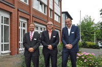 BTGA-Hauptgeschäftsführer Günther Mertz, der designierte Vorsitzende des Fachbereichs "Kältetechnik" Jörn Stiegelmeier und BTGA-Präsident Hermann Sperber (v.l.n.r.)<br />Bild: BTGA - Bundesindustrieverband Technische Gebäudeausrüstung e.V.<br />