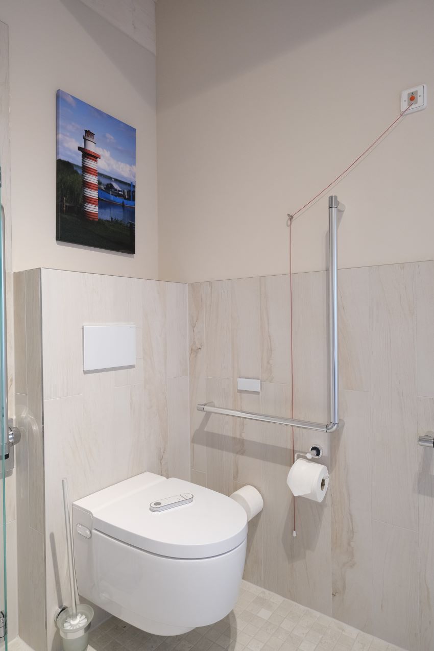Das Dusch-WC AquaClean Mera Classic verfügt neben der...