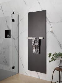 Mit seinem flachen Design und eleganter Optik fügt sich der elektrische Infrarot Designheizkörper Retango ideal in jede Umgebung ein. Moderne Farben wie Graphit-Schwarz machen ihn zum absoluten Hingucker im Bad.