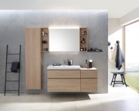 Minimalistisch im Design zeigt sich die Badserie iCon........