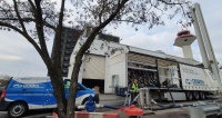 Das Leitungswasser in der Cargo City Süd weist eine normale Leitfähigkeit von über 300 µS/cm auf. Es muss über die Mischbettfilter mit ihren Spezialharzen auf eine Leitfähigkeit unter 10 µS/cm gesenkt werden. 