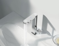 GROHE Plus Digital Einhandwaschbatterie Chrom<br />Bild: GROHE<br /><br /><br />