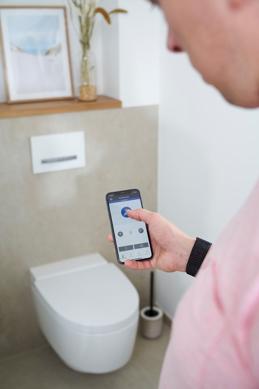 Mit der Geberit AquaClean App lässt sich das AquaClean...