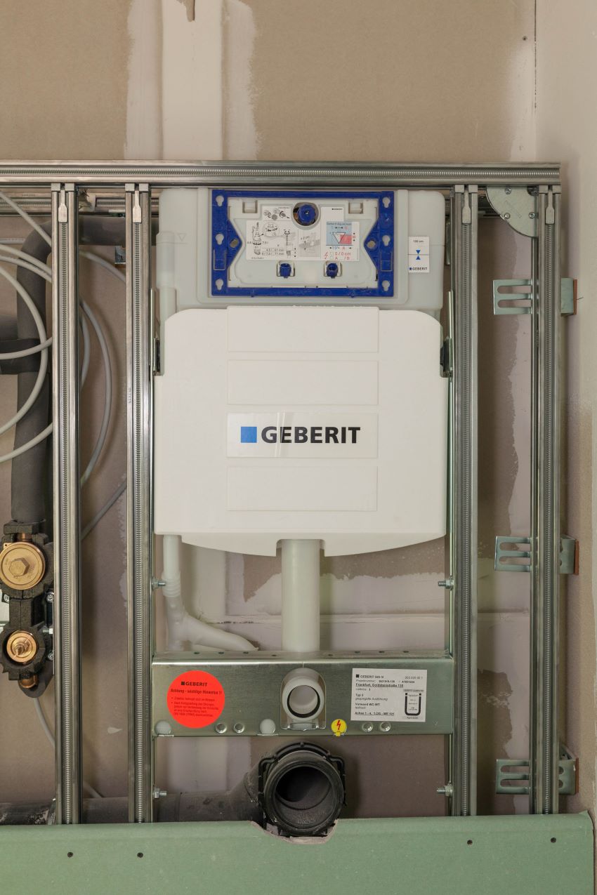 Das Installationselement für den Geberit Sigma Unterputz-Spülkasten...