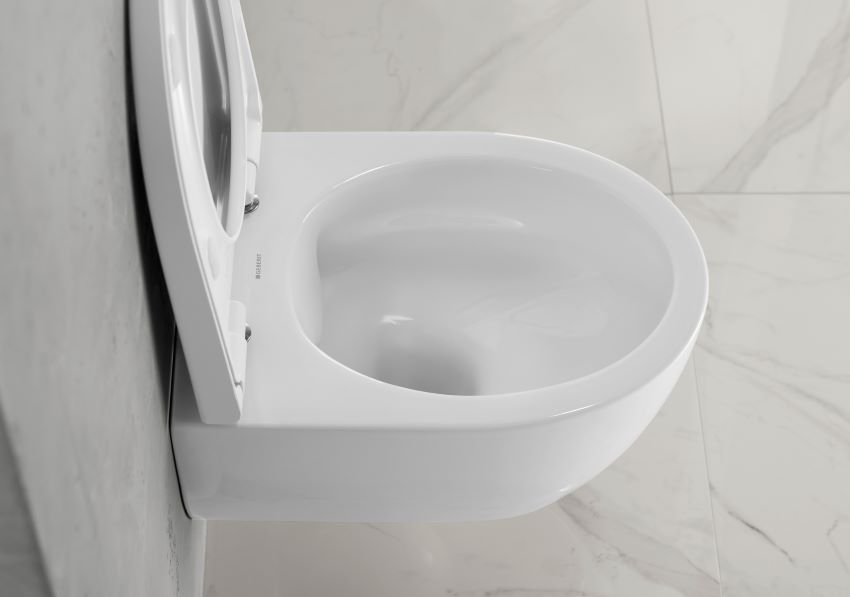Die Innengeometrie der WC-Keramik und der Spülverteiler...