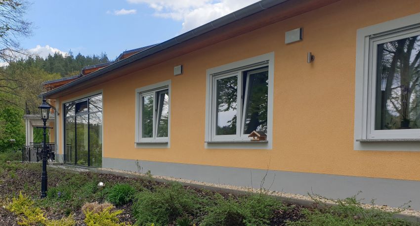 Der Neubau der Seniorenresidenz Schloss Rausdorf verfügt...