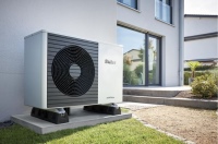 Die Außeneinheit der Wärmepumpe aroTHERM plus<br />Bild: Vaillant / E.ON Energie Deutschland GmbH
