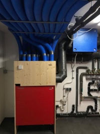 Das WS 320 exklusiv für Kaufmannbau mit roter Abdeckung<br />Bilder: Kaufmannbau