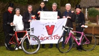 Vor der KKI-Gründungsgaststätte Galloway: Glückstour.......
