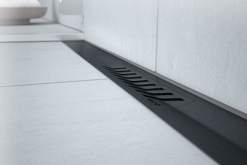 Komplettiert wird die neue Duschrinne ACO ShowerDrain...