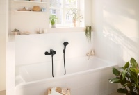 Das breite Produktsortiment der neuen Armaturenlinie bietet viel Freiraum bei der Badezimmerplanung und sorgt für einen harmonischen und einheitlichen Look. Ergänzende Produkte aus dem bestehenden hansgrohe Sortiment lassen sich einfach dazu kombinieren.<br />Bild: hansgrohe