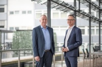 Dr. Nicholas Matten und Dr. Kai Schiefelbein, Geschäftsführer STIEBEL ELTRON.