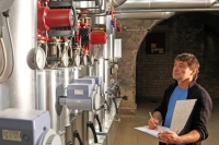 Mit einem systematischen Energiemanagement kann eine Kommune schon in der nächsten Heizperiode zehn Prozent Energie sparen.<br />Bild: KEA-BW