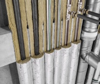 Wie praxisgerecht die neuen Viega-Brandschutzlösungen sind, zeigt insbesondere das geprüfte Viega-System der Dämmschalen für Wand- und Deckendurchführungen anstelle der bisher notwendigen Spezialschalen – und das im Ringspalt sogar ohne zusätzliche Vermörtelung. 
