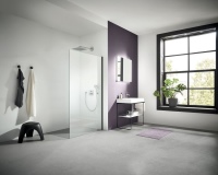 Auch in der Version Schwarz Soft bedeutet die WALK-IN XC Duschfreiheit pur.<br />Bild: Kermi<br /><br />