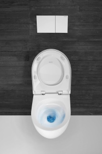 Eine wasserleitende Kante im Geberit Acanto WC macht sich den Schwung des Wassers zunutze und sorgt dafür, dass auch das Zentrum des Wasserstrudels ausgespült wird.