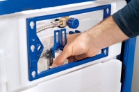 Ein weiterer Vorteil für diejenigen, die auf ein Geberit WC-System setzen: Mit dem neuen Spülventil Typ 212 sind bereits in der Werkseinstellung Spülstrom und Spülmenge optimal aufeinander abgestimmt. <br />Bilder: Geberit