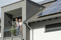 Seit 1. Januar 2023 greift die Solar-Pflicht im Südwesten auch für bestehende Gebäude – wenn das Dach grundlegend saniert wird<br />Bild: Zukunft Altbau