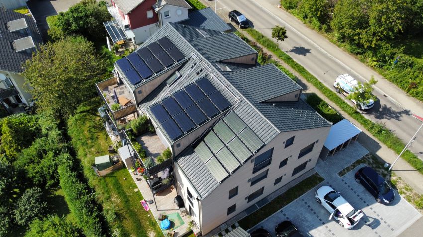 PVT-Kollektoren vereinen die Vorteile einer Photovoltaik-...