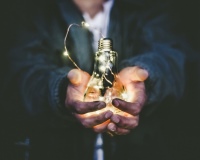 Bild: Riccardo Annandale / Unsplash