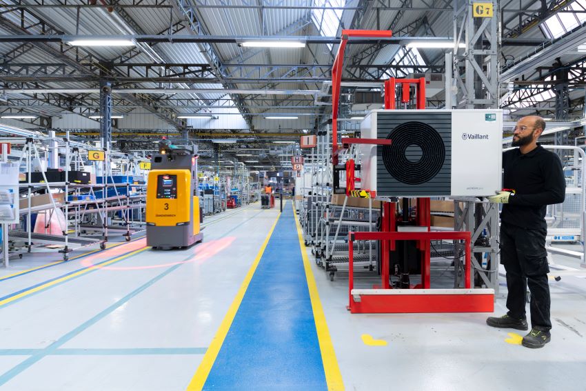 Wärmepumpenproduktion bei der Vaillant Group. In den...