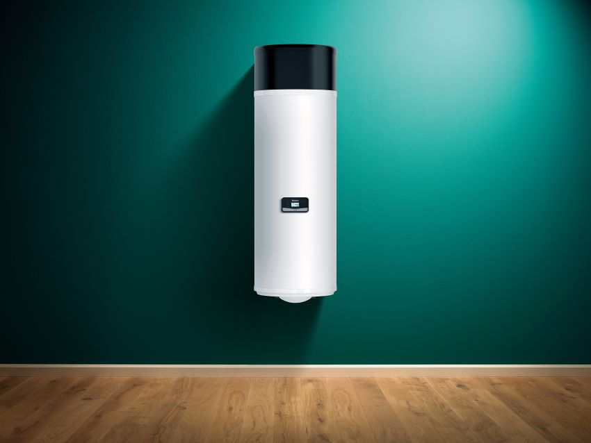 Warmwasser-Wärmepumpe fluoSTOR 150 hängend