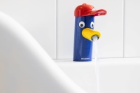 Die Armaturen sind Teil der Bambini-Serie, die von Geberit speziell für Sanitäranlagen in Kitas und Schulen entwickelt wurde.