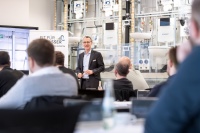 Schulungstag für Sanitärprofis im GIZ Langenfeld: Neben dem Fachwissen zur neuen Trinkwasser-Verordnung wird so oft wie möglich Bezug auf die Praxis in der Installationstechnik genommen.