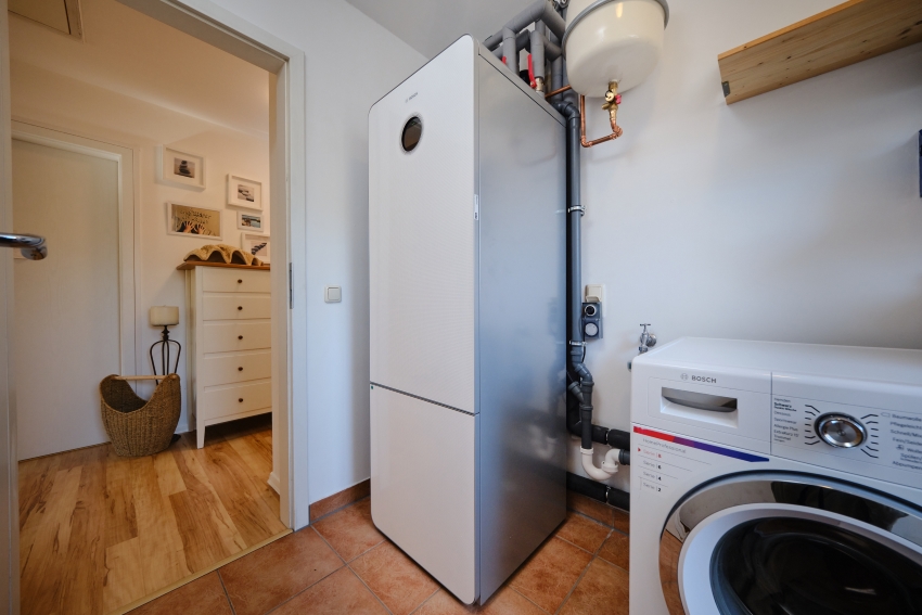 Als platzsparende Tower-Variante vereint die Compress...
