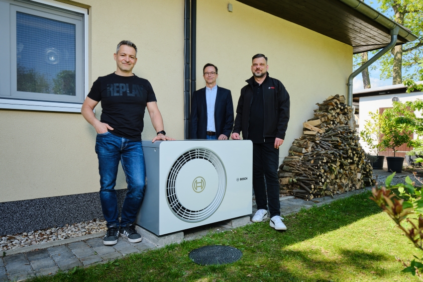 Marcel Manske ist zufrieden mit seiner neuen Luft-Wasser-Wärmepumpe...