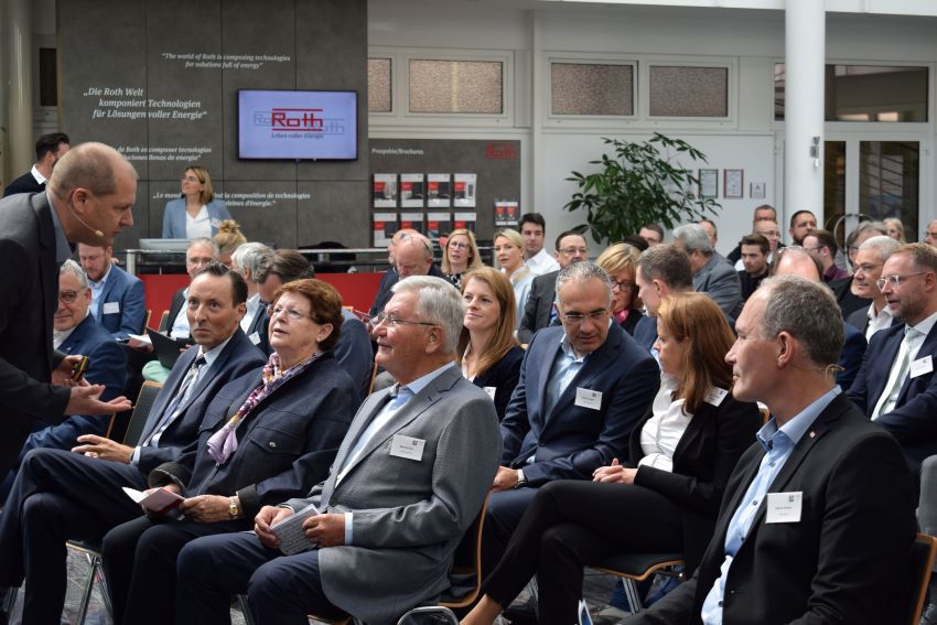 Zukunftstechnologien waren Thema bei Roth: Der Geschäftsführer...