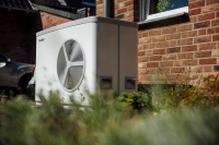 Tecalor Wärmepumpen werden bei einem Heizungstausch durch den Staat bis zu 70 Prozent gefördert. Die tecalor Fördergarantie sichert Kunden die Wärmepumpenförderung bei Ablehnung des Förderantrags durch die KfW. 