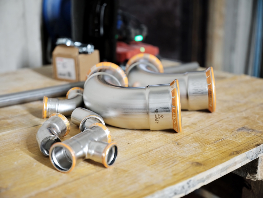 Verwechslung ausgeschlossen: Rohre und Fittings von...