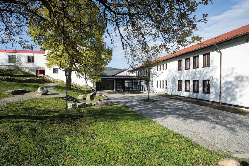Umfassende Schulsanierung im bayerischen Hauzenberg:...