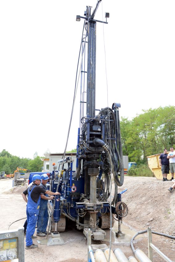 Für Erdwärmepumpen mit Sonden sind Bohrarbeiten notwendig....